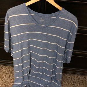 Old Navy short sleeve V neck